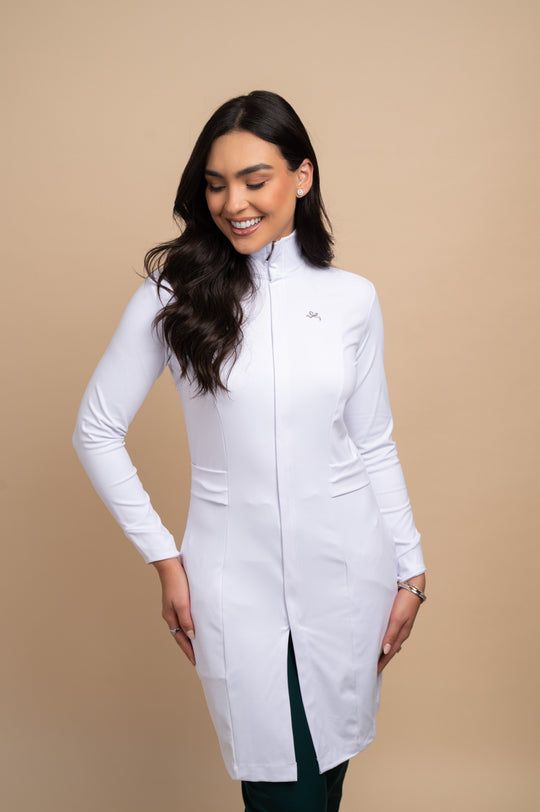White lab coat for women with zipper front closure