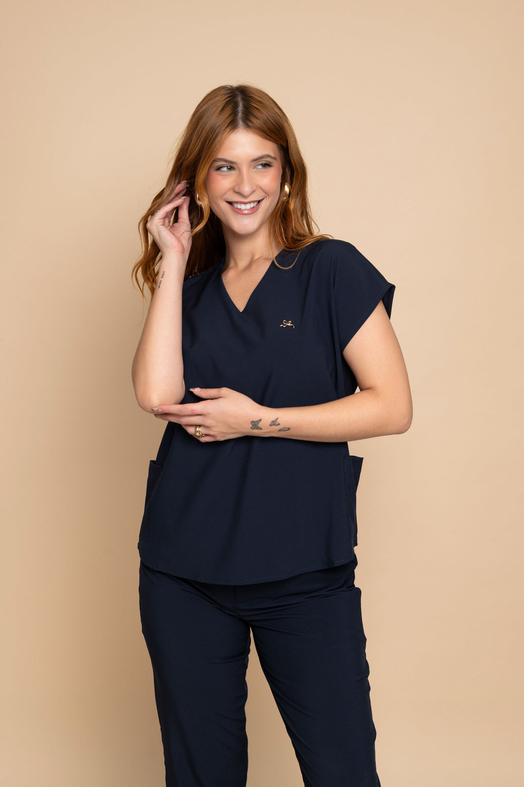 Conjunto de Uniforme Médico Performance Monise Azul Marino para Mujer