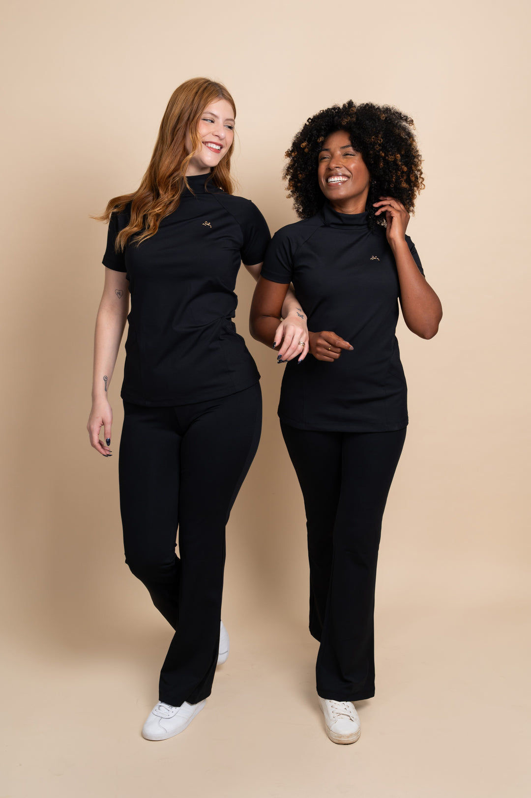 Conjunto de Uniforme Médico Performance Maya para Mujer – Negro