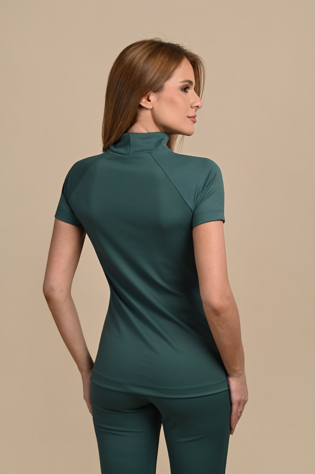 Conjunto de Uniforme Médico Performance Maya para Mujer – Verde Bosque