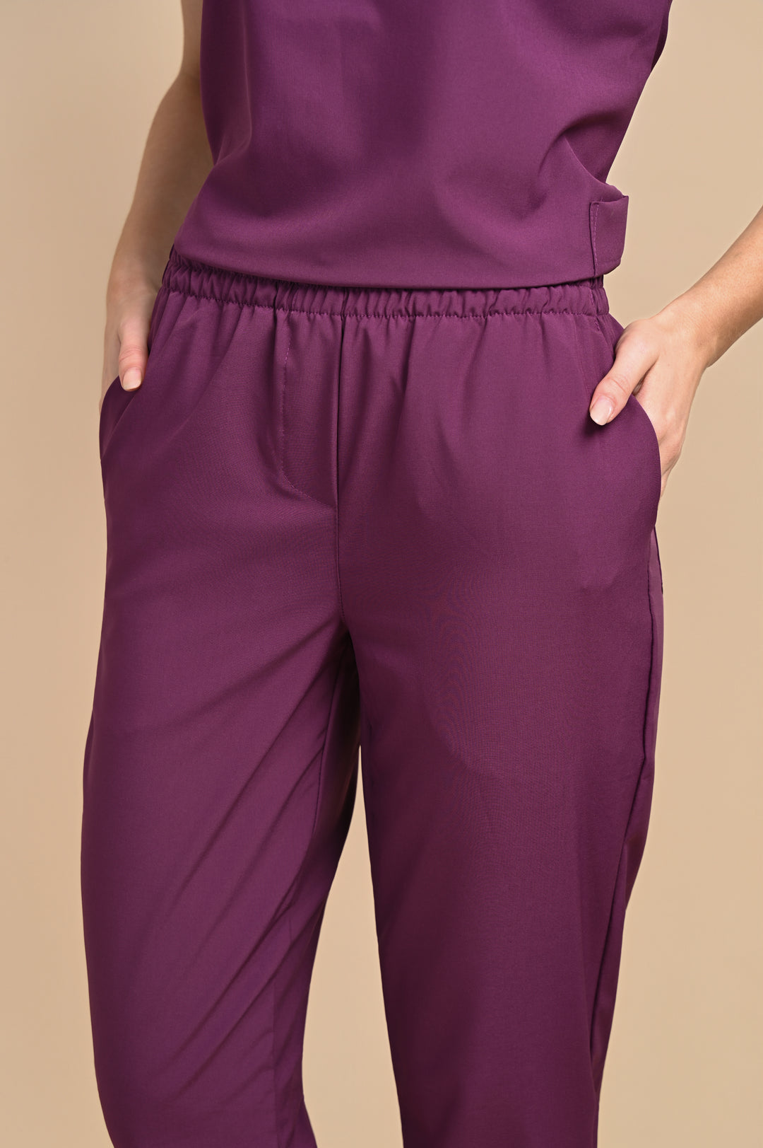 Conjunto de Uniforme Médico Performance Monise Morado para Mujer