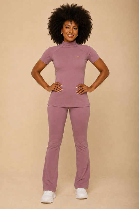 Conjunto de Uniforme Médico Performance Maya para Mujer – Malva